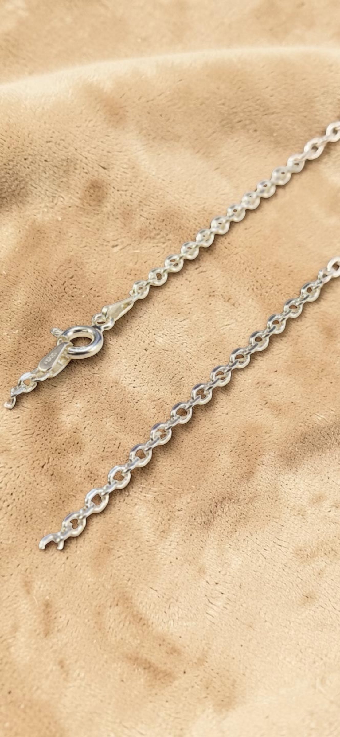 BELCHER CHAIN